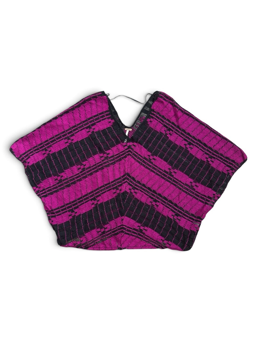 Free People Weave Me Tee Fushia Black V Neck Sweater Medium